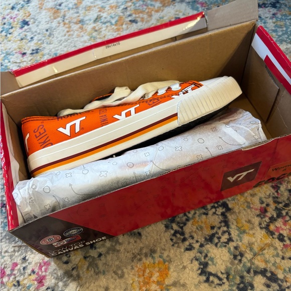 Virginia Tech womens sneakers size 6 brand new never worn - Picture 2 of 6